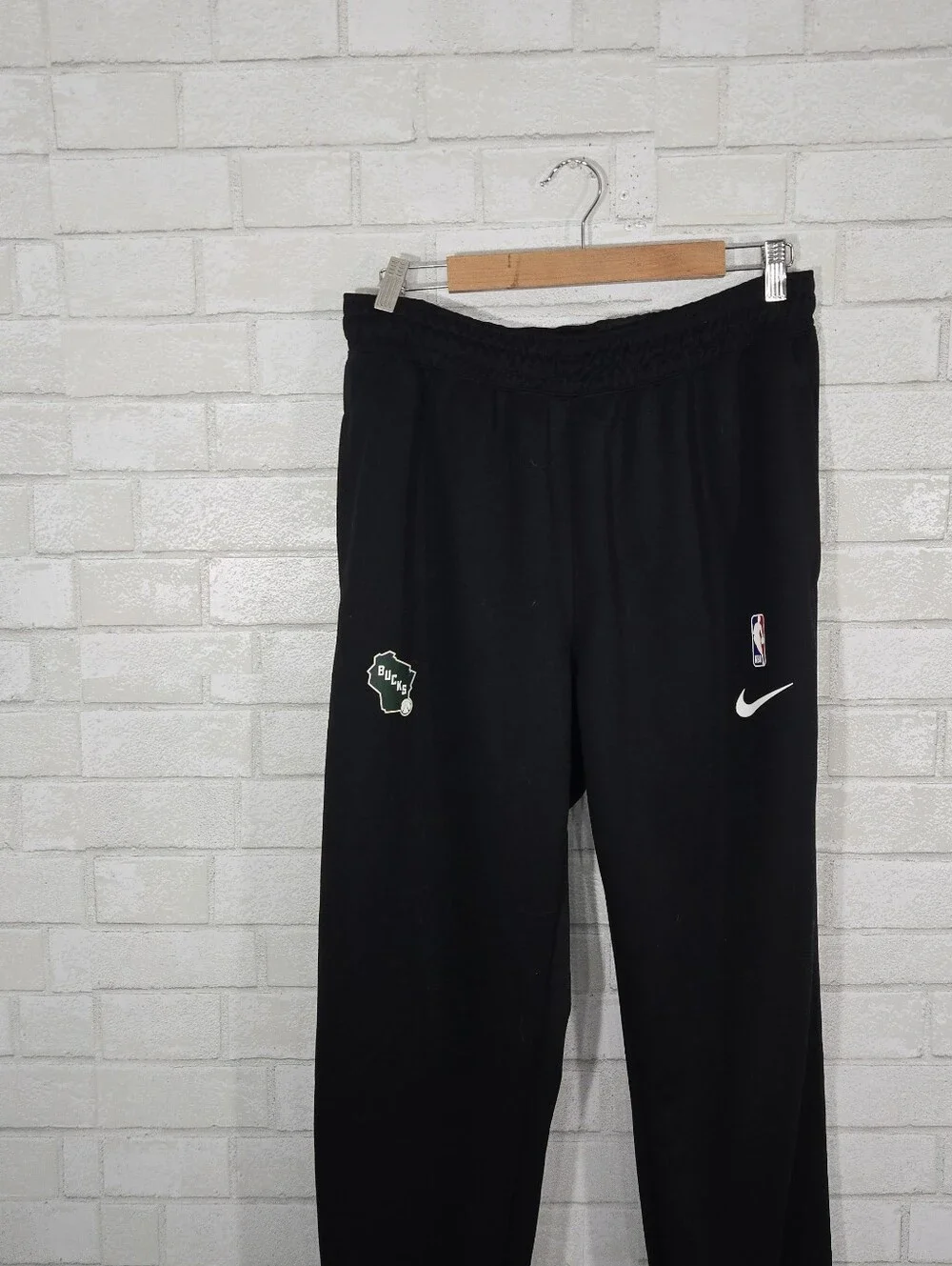NBA Nike Milwaukee Bucks black sweats